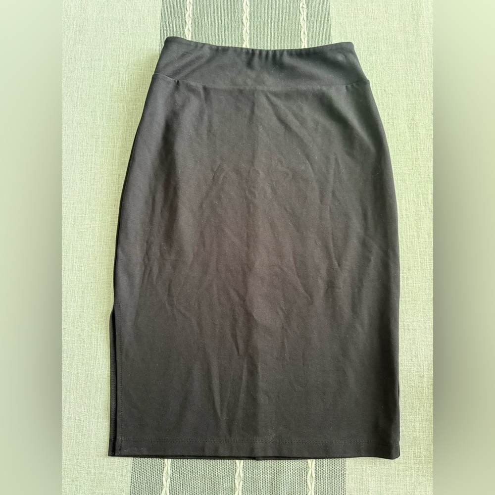 Nine West Black Midi Pencil Skirt | NWOT | Size S